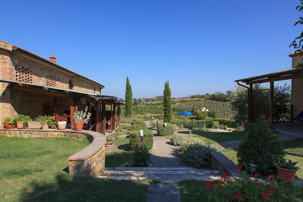 Casa Vacanza Le Case San Gimignano Exterior foto